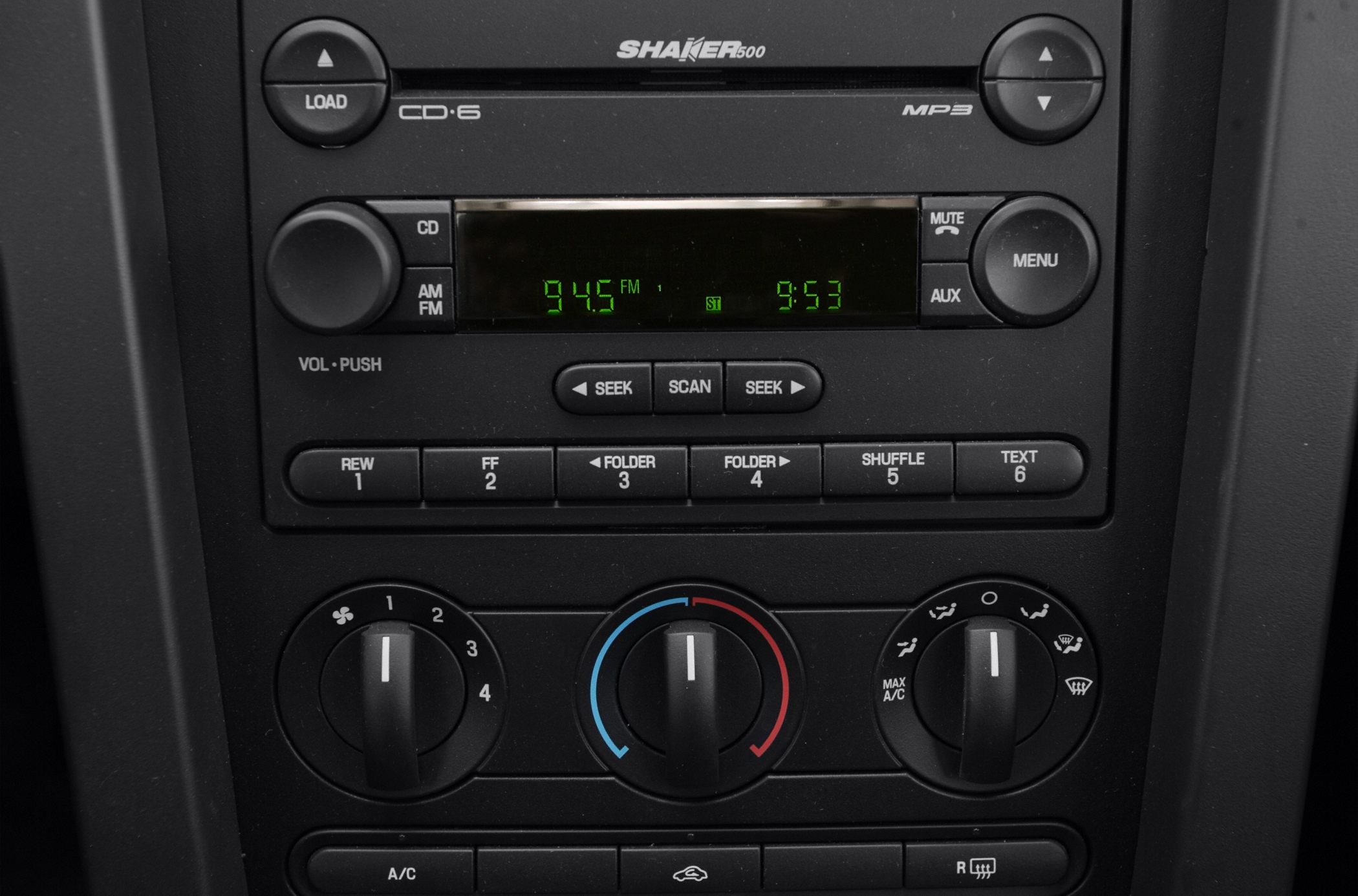 Shaker 500 audio system and manual climate control knobs