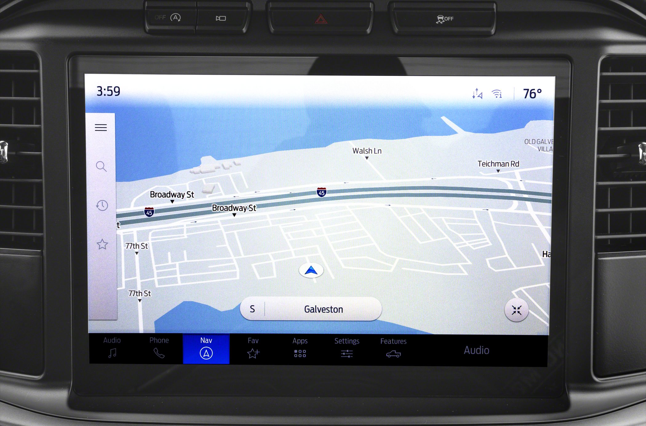 High-resolution vehicle navigation screen with map and control icons