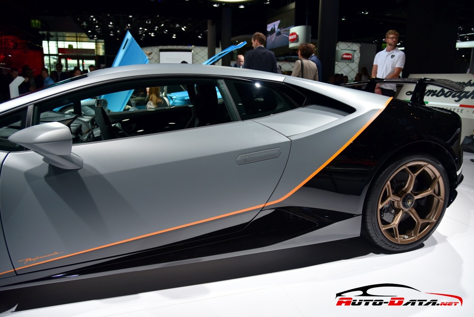 Sleek side profile with dynamic lines and bronze wheels