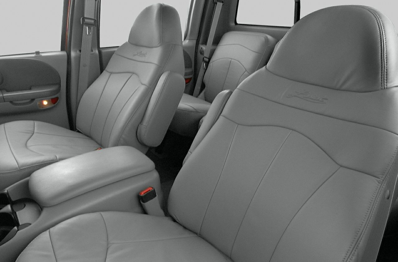Leather seats and interior layout of a truck cabin
