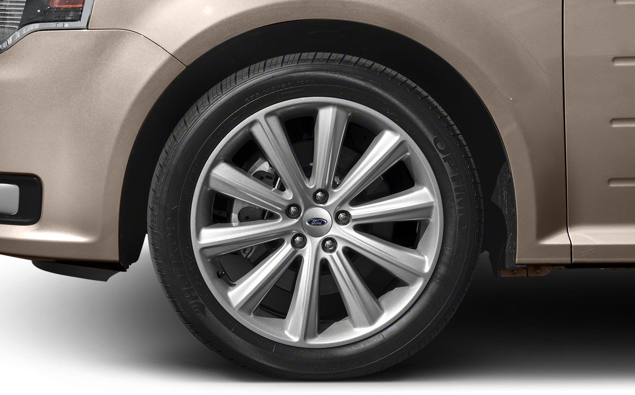 Multi-spoke alloy wheel with tire branding