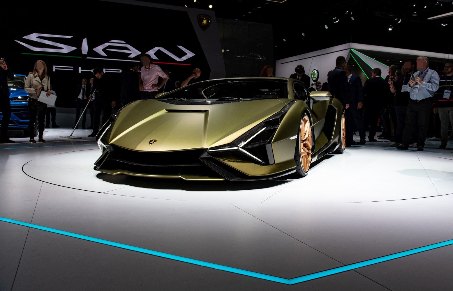 Angular front design and gold alloy wheels of a hypercar