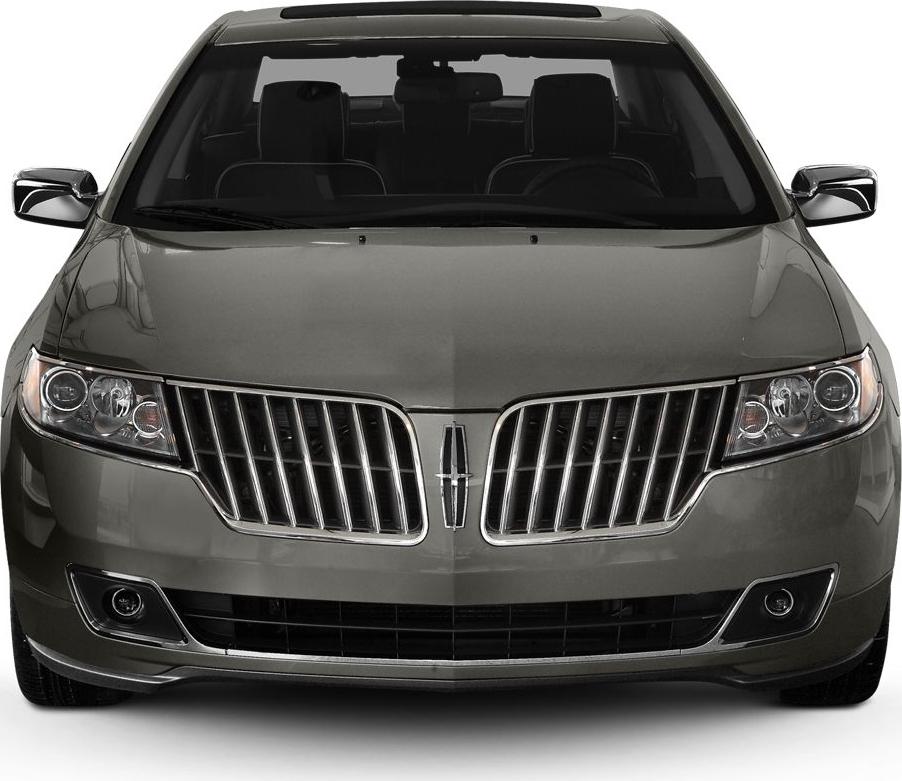 Front split grille and quad headlight design with fog lights