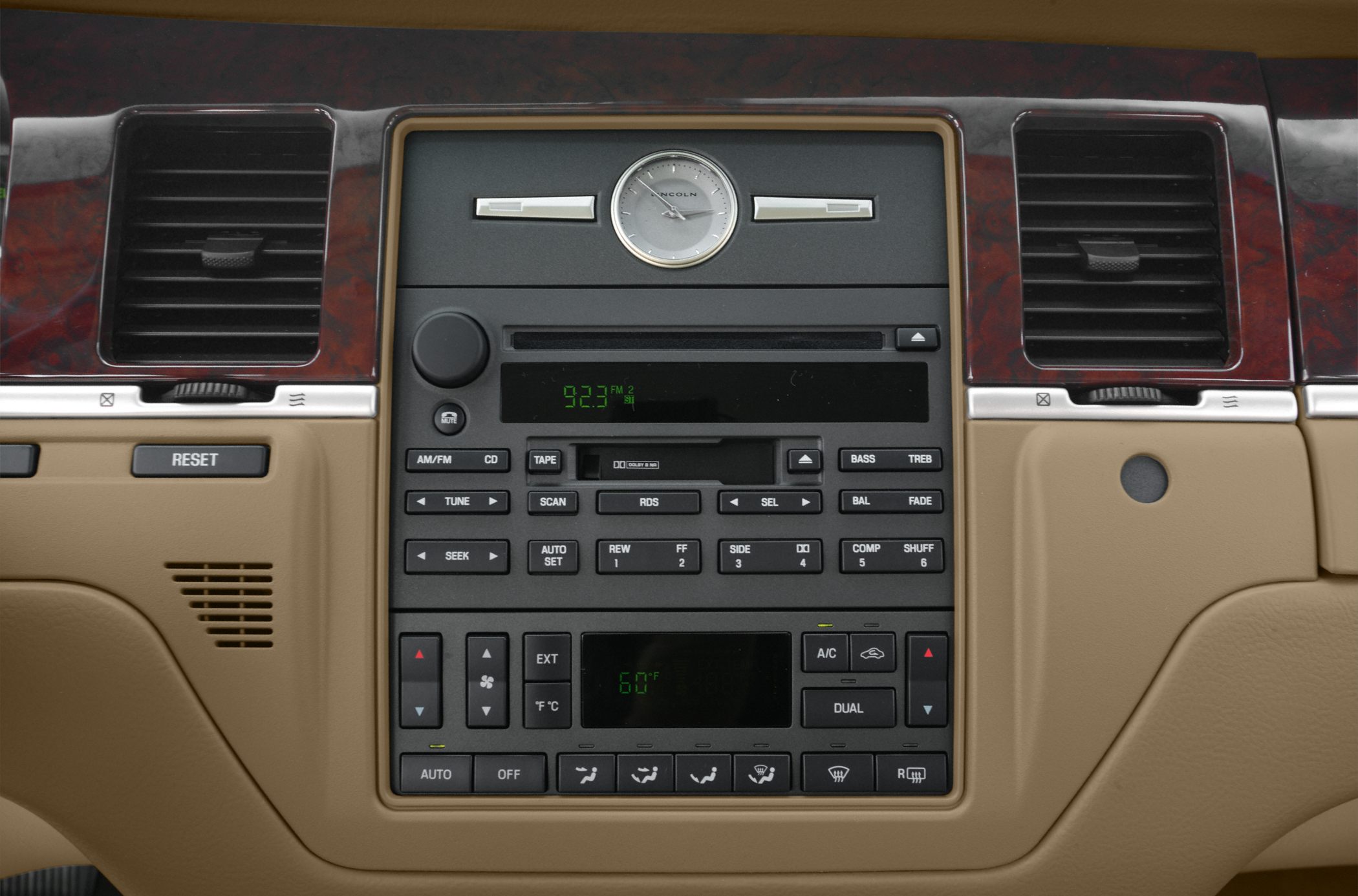 Analog clock, dual-zone climate control, analog/audio dashboard console