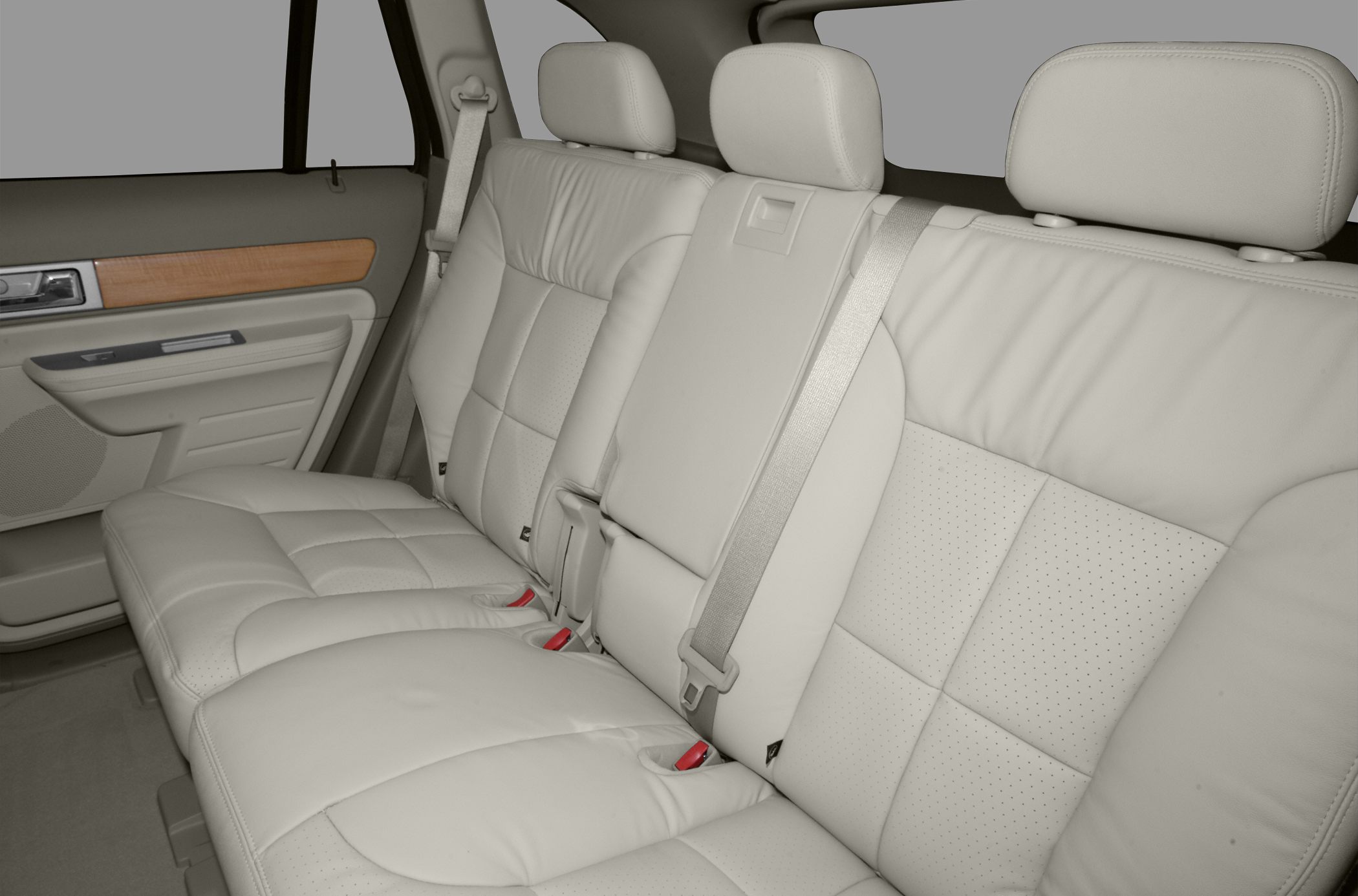 Rear leather seats with headrests and seat belts