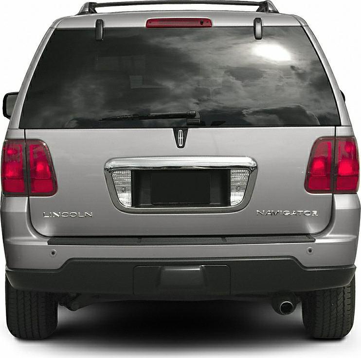 2003 Lincoln Navigator II Rear View