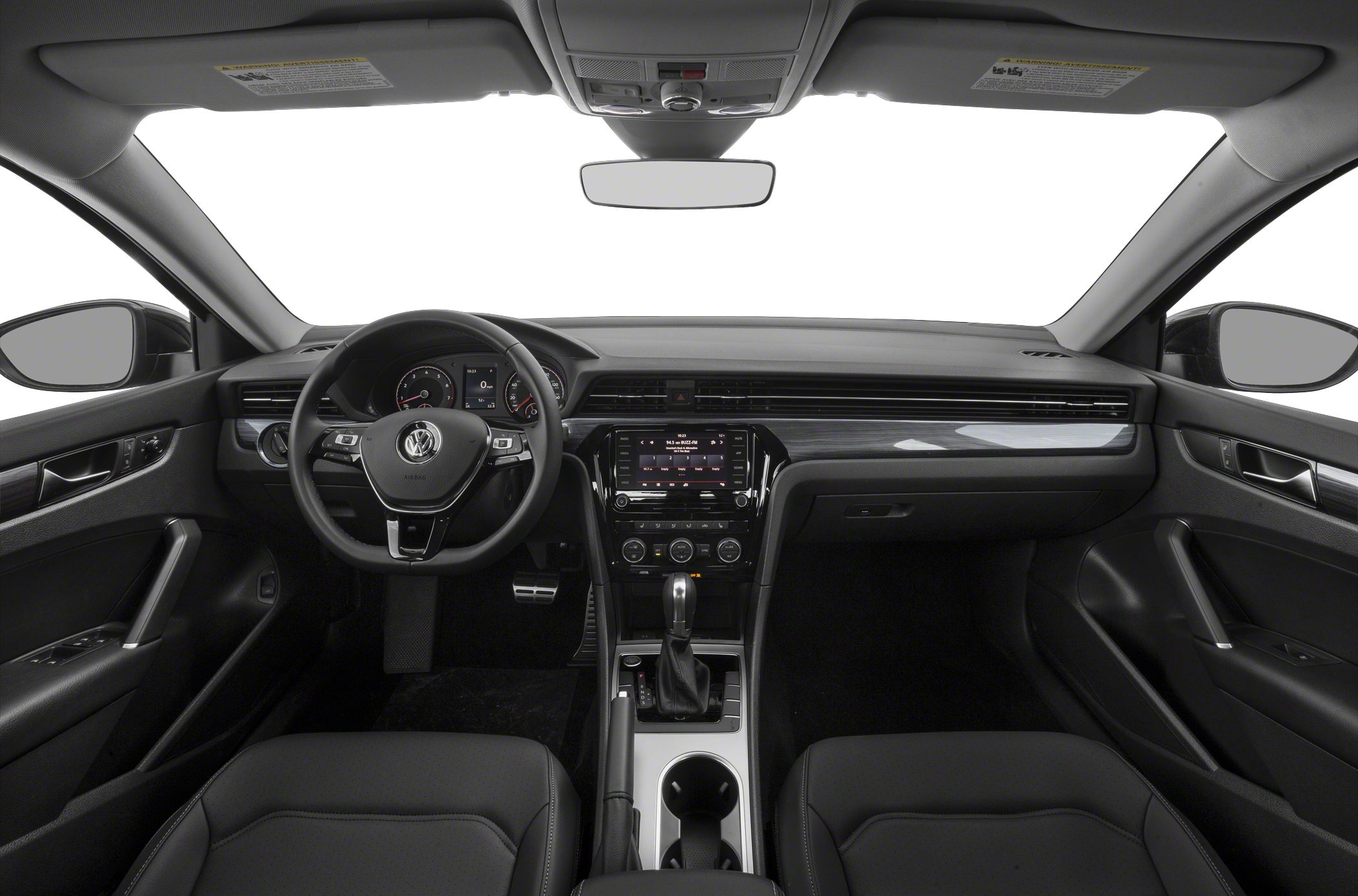 Dashboard and steering wheel, center console layout