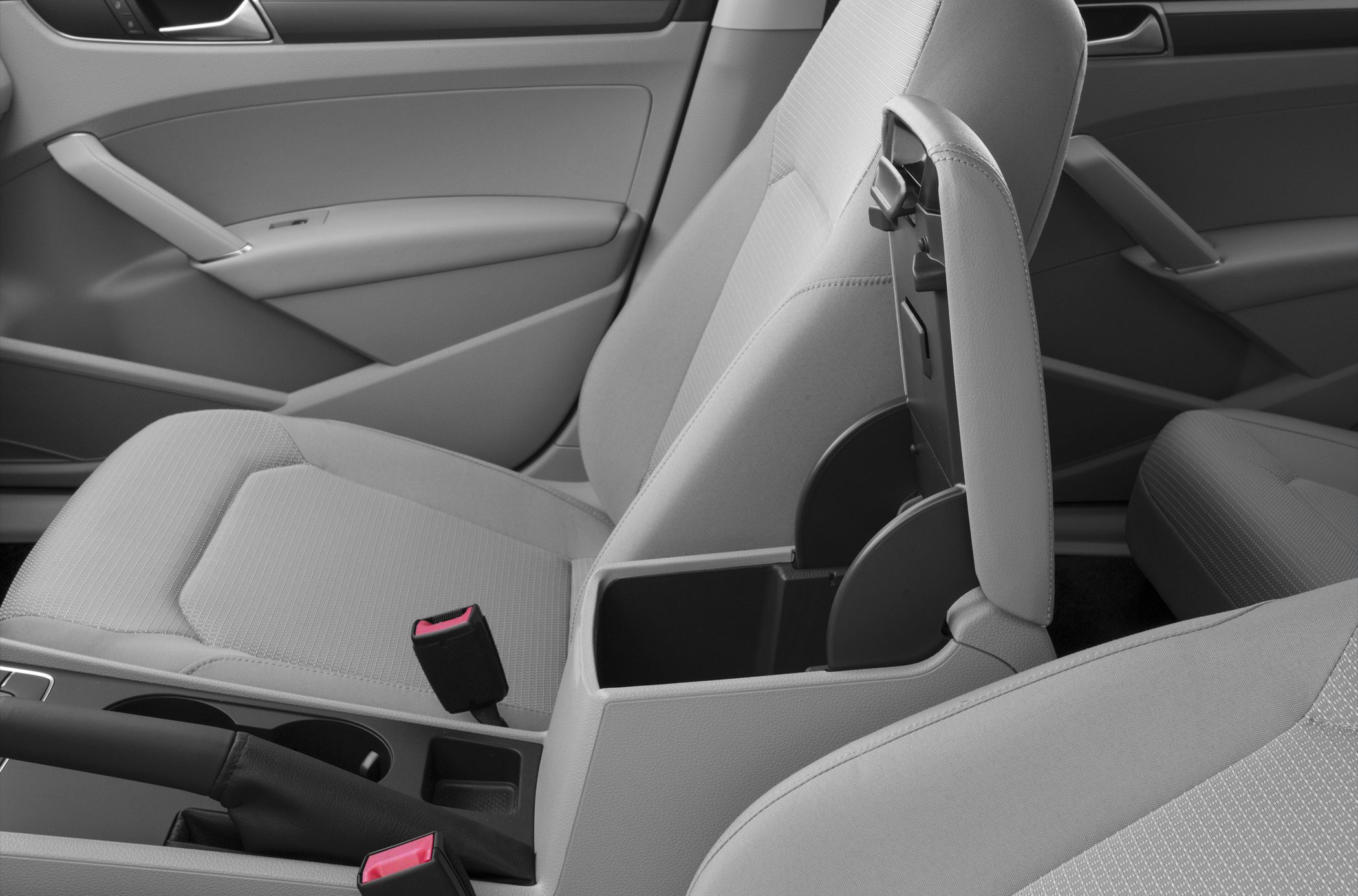 Center console storage compartment and car seats