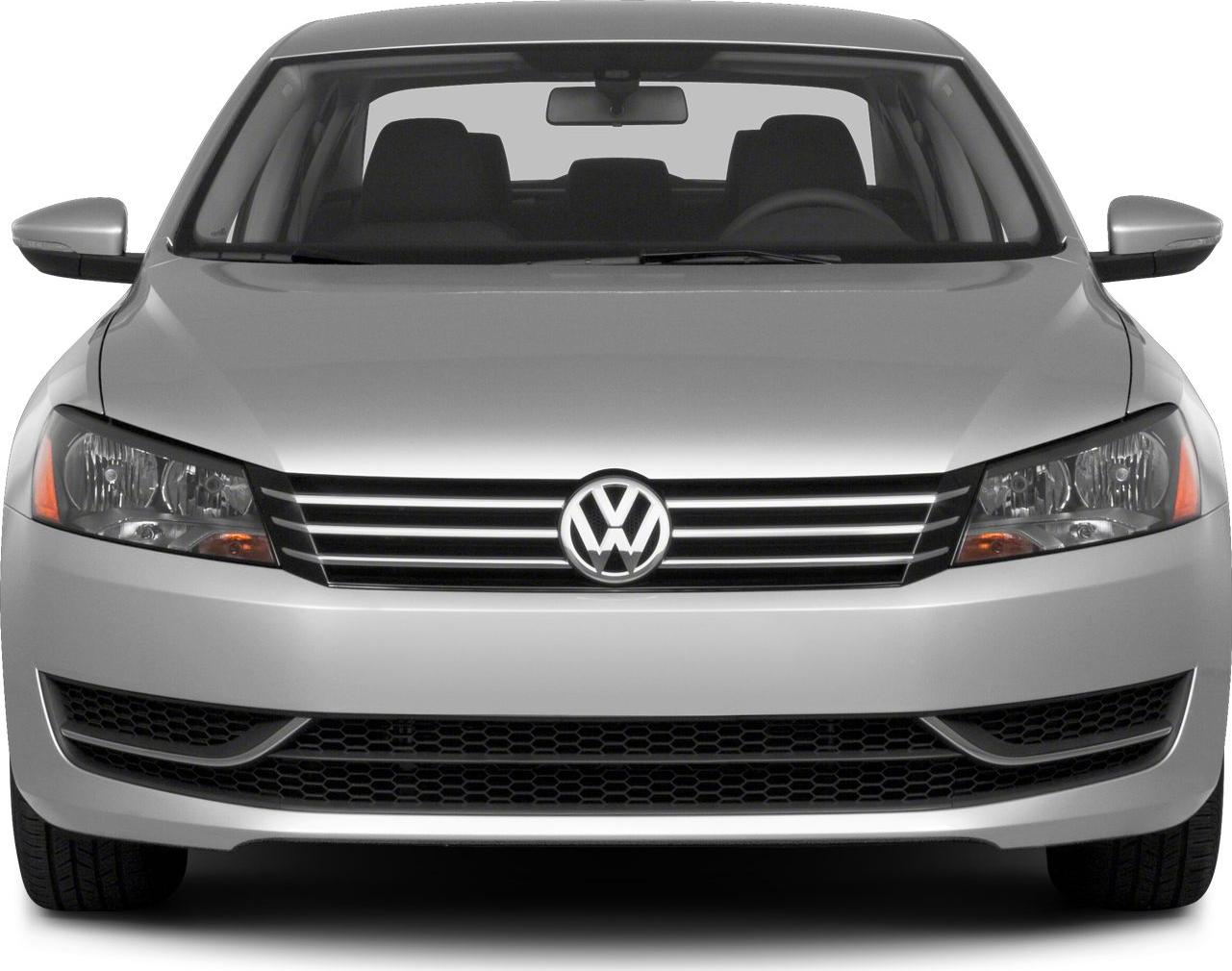 2010 Volkswagen Passat (B7) Front View