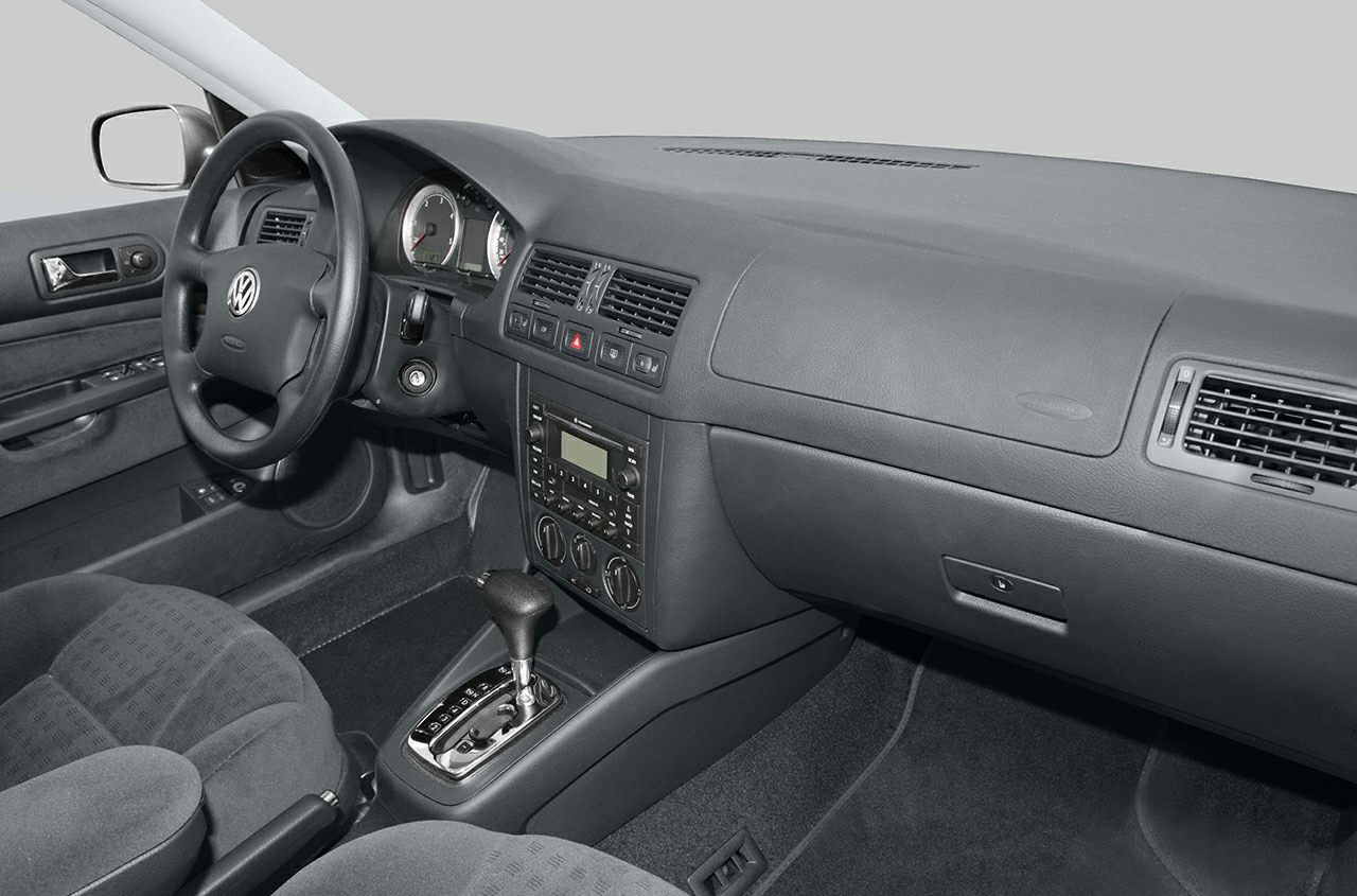 Dashboard and center console with automatic gear shift and controls