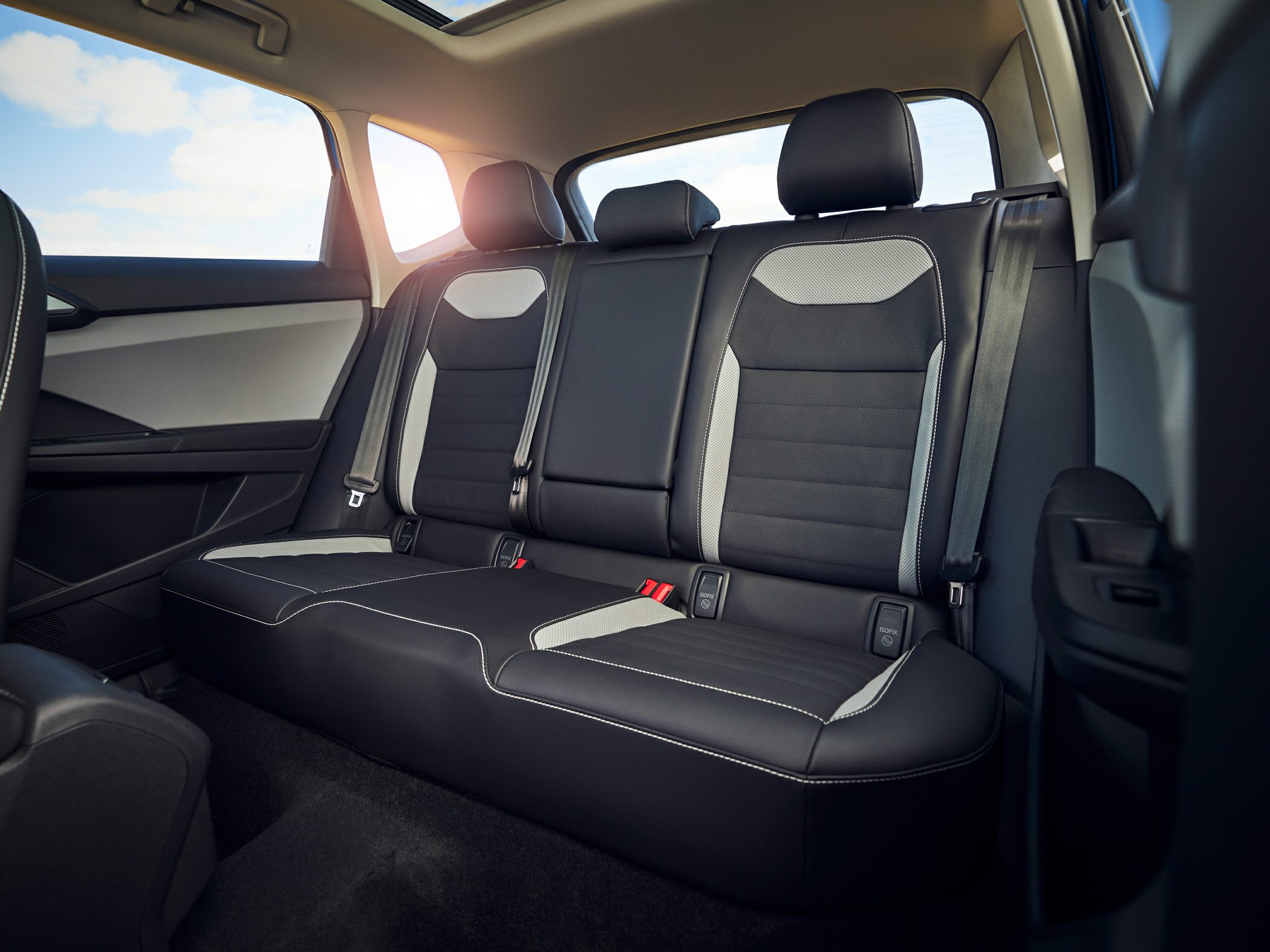 Rear seat interior with leather upholstery and ISOFIX safety mounts