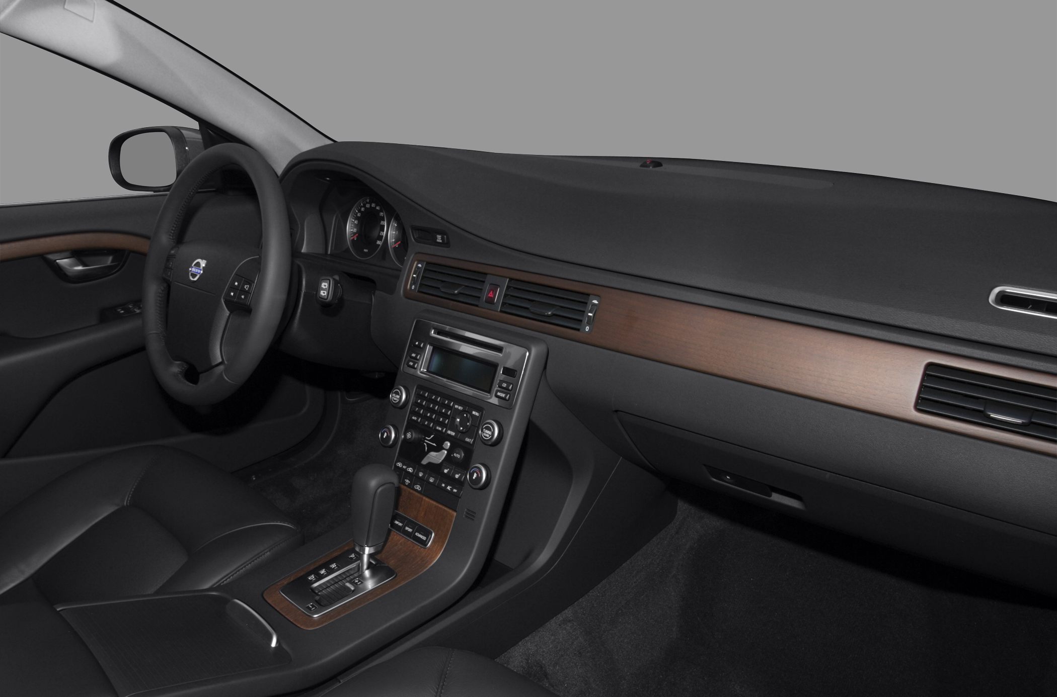 Wood-trimmed dashboard and center console with automatic shifter
