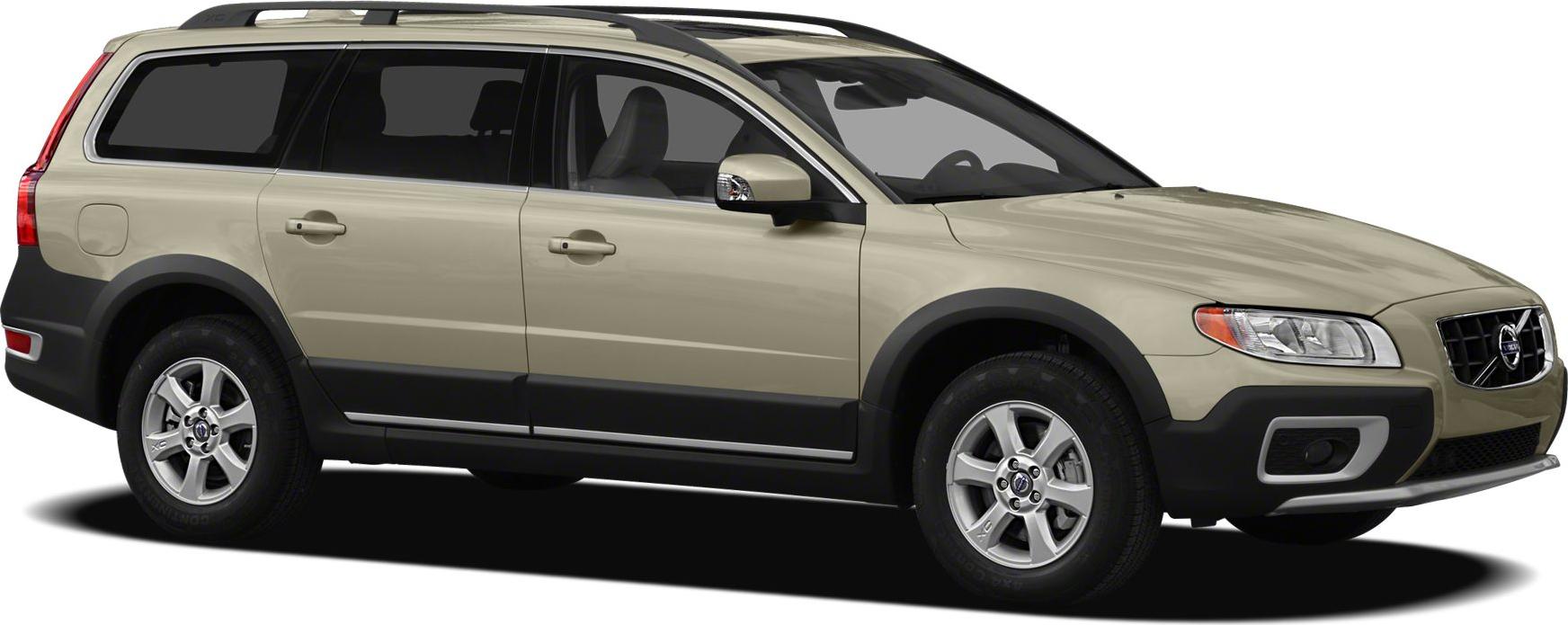 All-terrain wagon with rugged cladding and roof rails