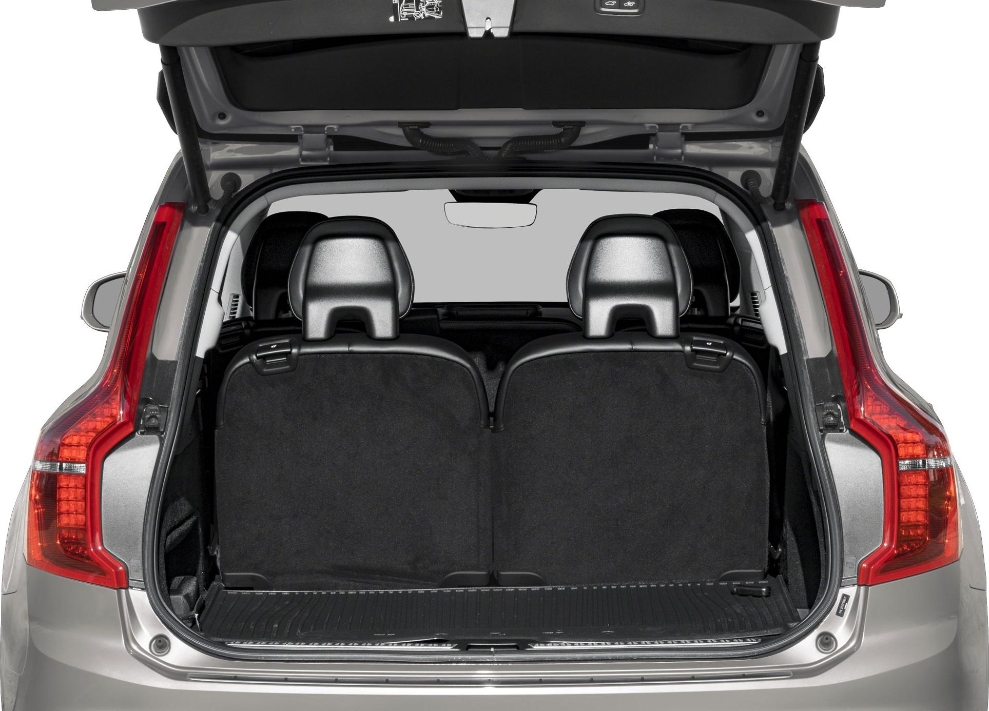 Spacious foldable rear seats and SUV cargo space with lifted trunk door