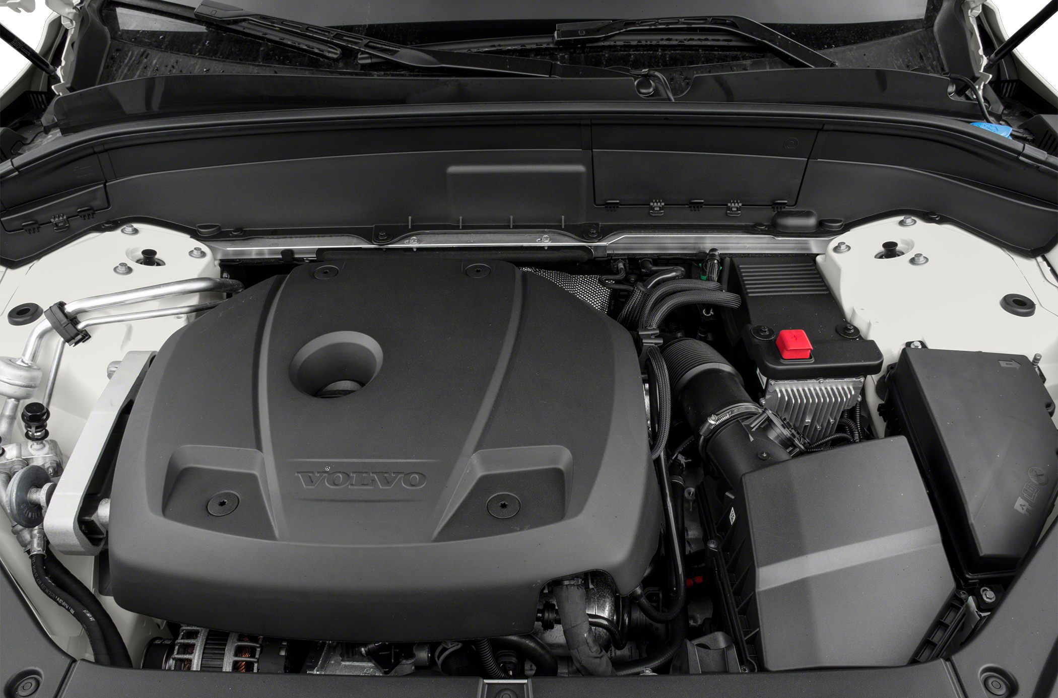 Engine bay with cover and components arrangement