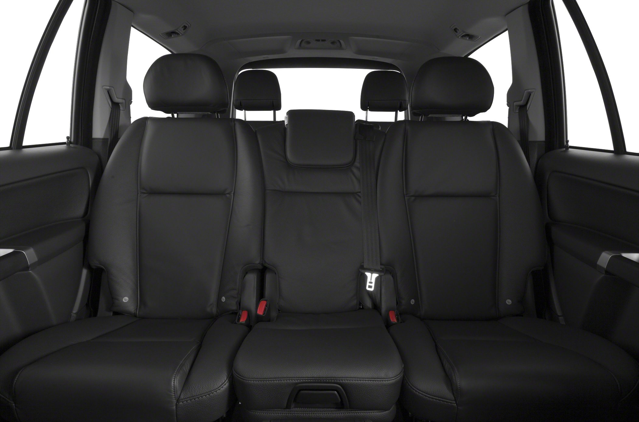 Rear black leather seats with headrests and seatbelt