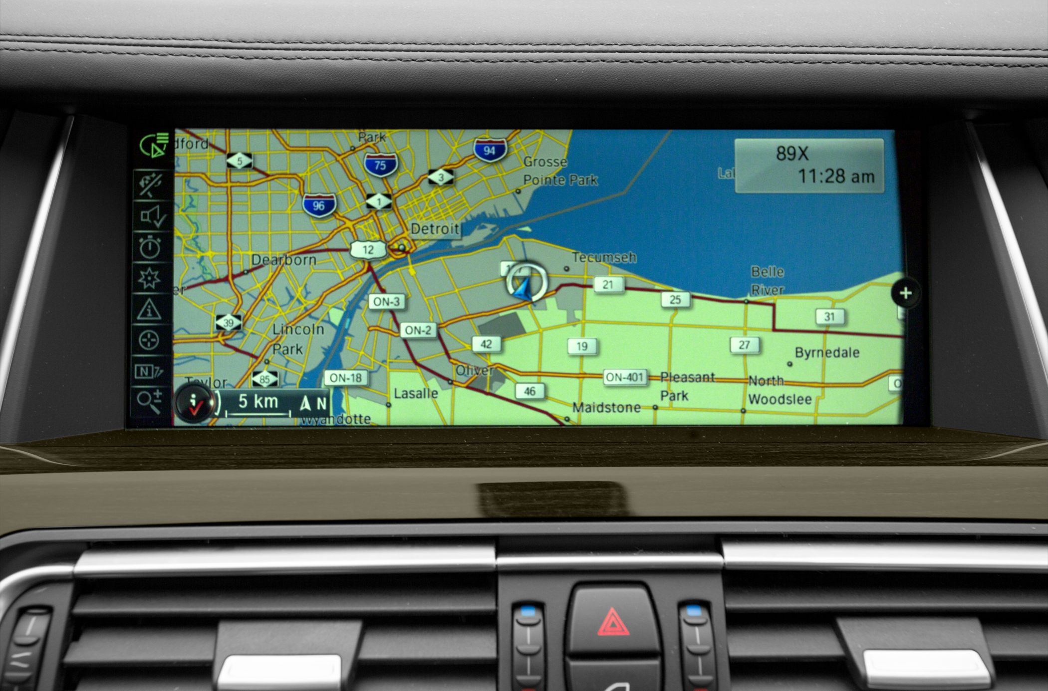 High-resolution digital navigation system display with detailed map and route info