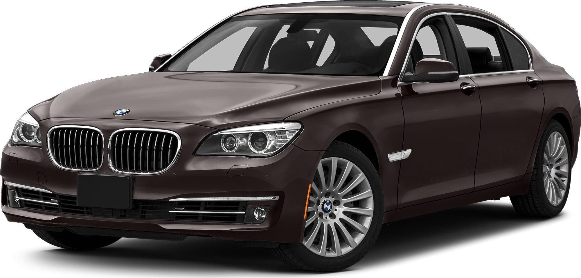 Front kidney grille and side view with alloy wheels of luxury sedan