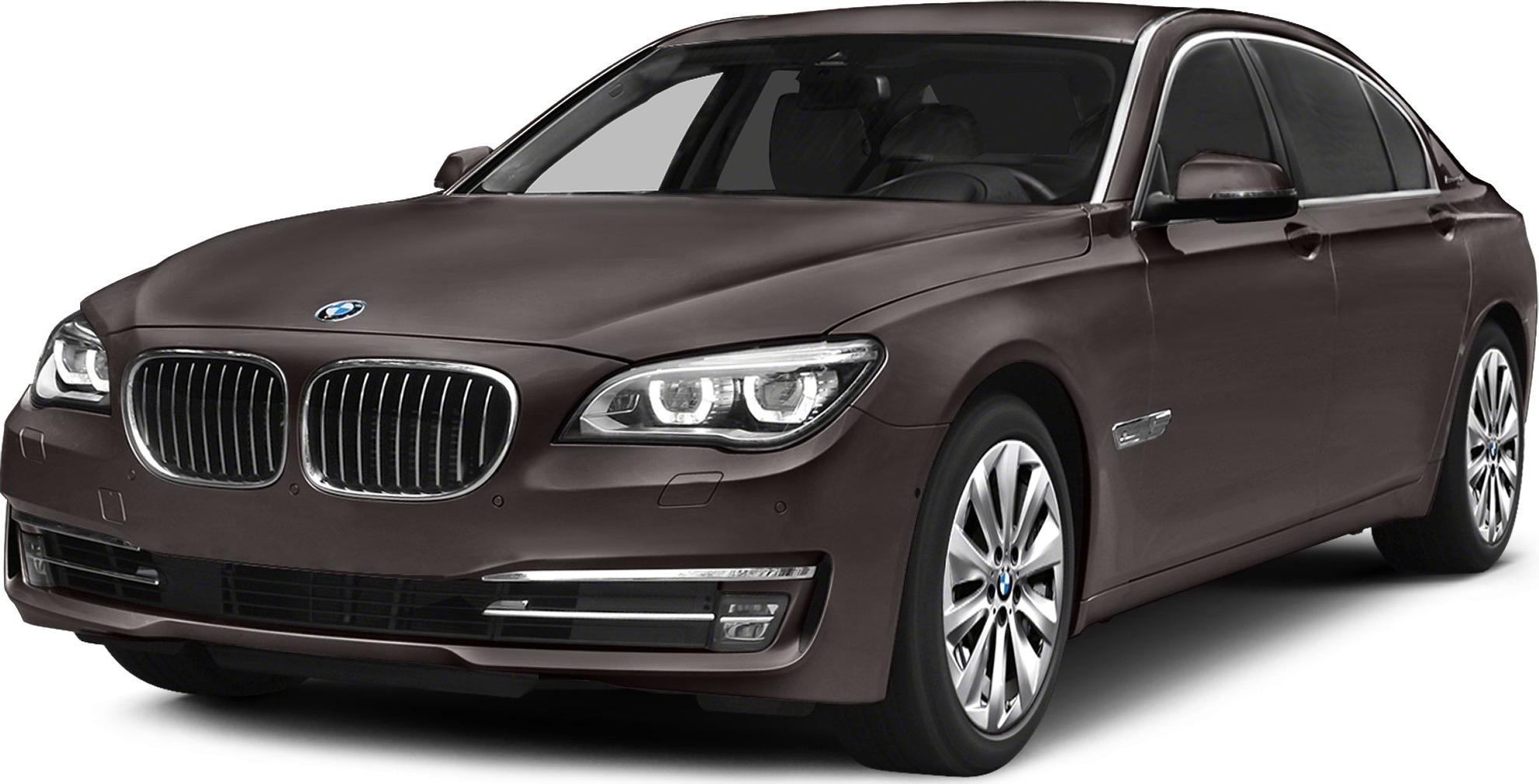 Front view with LED headlights and kidney grille