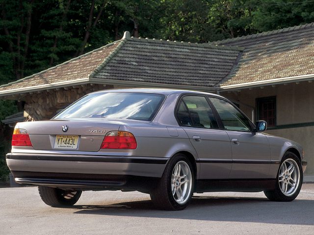 3/4 rear-right view