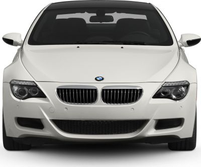 Front view highlighting kidney grille and dual LED headlights.