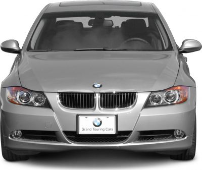 Front view with kidney grille and dual round headlights
