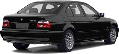 Rear view of 2001 facelift luxury sedan with multi-spoke alloy wheels.