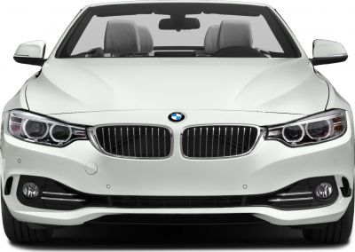 Front view with double kidney grille and sleek headlights