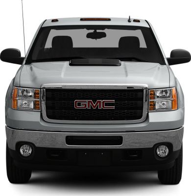 Bold grille and hood scoop on heavy duty truck front