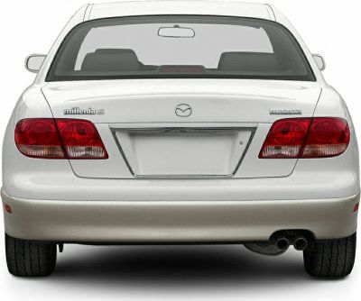 Rear view with dual exhaust and tail lights
