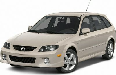 Front angled wagon with alloy wheels and fog lights