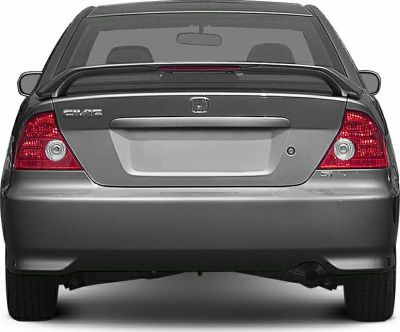 Rear view with taillights and rear spoiler
