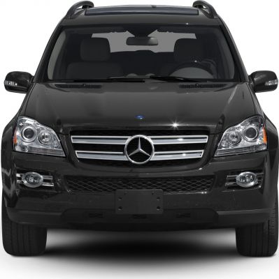 Front view of SUV with prominent grille and dual headlights
