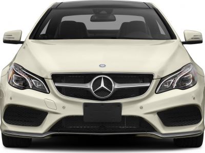 Luxury car front grille and headlights design