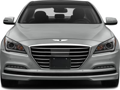 Chrome grille, dual projector headlights with LED daytime running lights