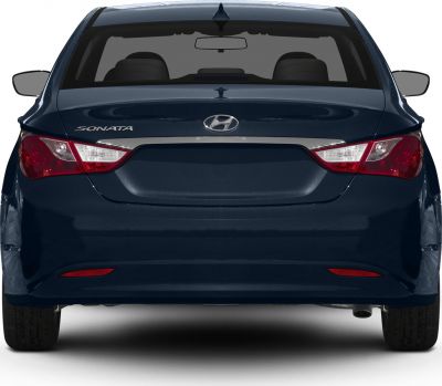 Rear view with taillights and trunk design