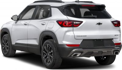 Rear view with updated taillights and dual exhausts on a modern SUV