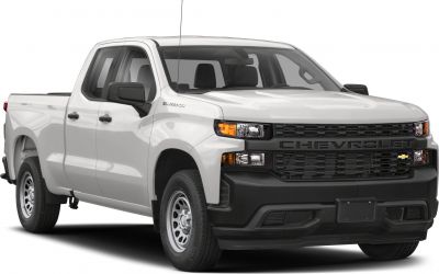 Front grille and headlights of a double cab pickup truck