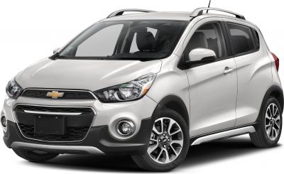 Front 3-4 view of compact hatchback with alloy wheels and roof rails