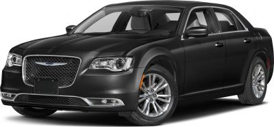 2015 Chrysler 300 II (facelift 2015) 3/4 front-left view