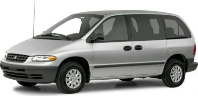 1996 Chrysler Voyager III 3/4 front-left view