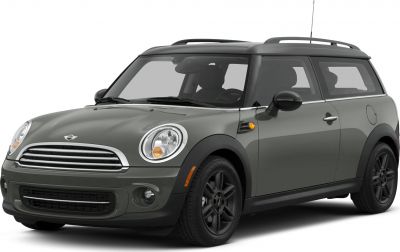 Front 3/4 angle with round headlights and roof rails