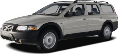 Wagon with rugged black cladding and roof rails