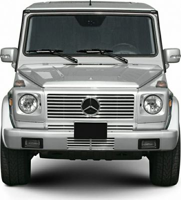 Front view with iconic grille and round headlights