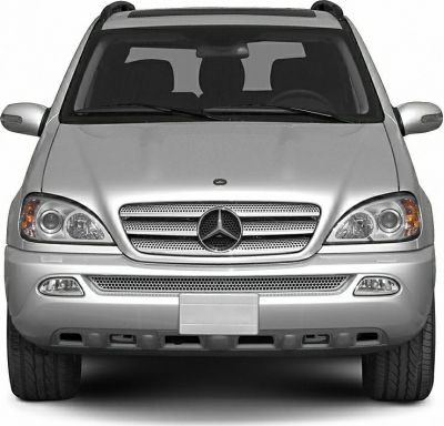 Front view of SUV with chrome grille and dual headlights