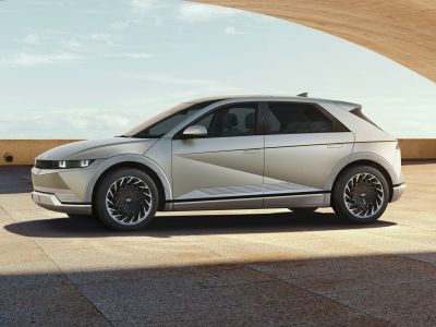 2025 Hyundai IONIQ 5 (facelift 2024) side view left