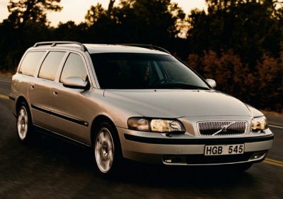 Silver station wagon with roof rails and alloy wheels