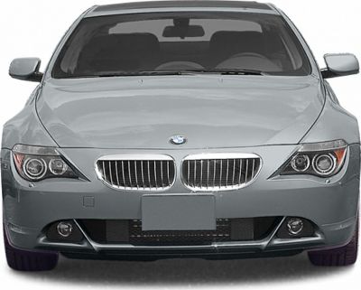 Front view with kidney grille and dual headlights