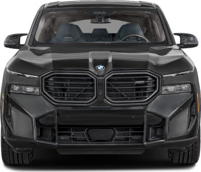 Bold kidney grilles and slim headlights on front fascia