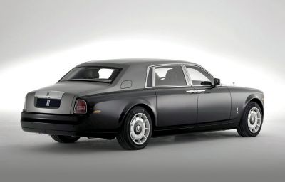 Extended wheelbase luxury sedan rear and side profile with classic design